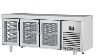 Refrigerated table (EN) - with 3 glass doors