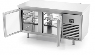 Bar refrigerated drinks table (EN) - with glass doors on both sides