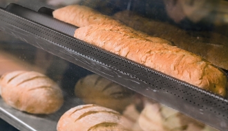 Baguette tray aluminium - Teflon coated EN 400x600